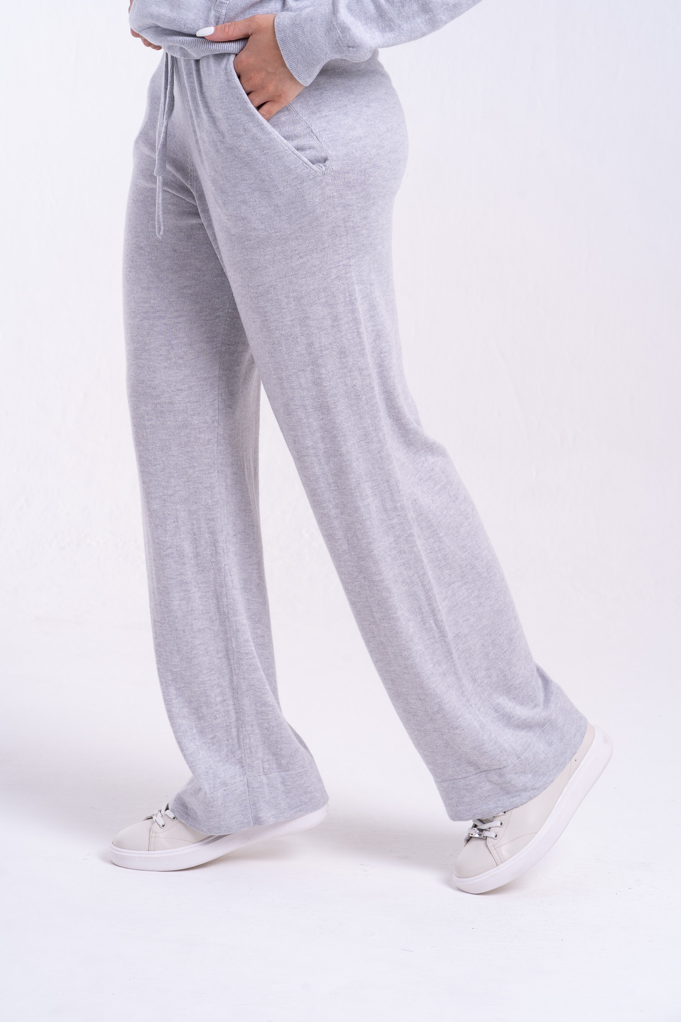 Buy Girls Pink Solid Regular Fit Track Pants Online  715597  Allen Solly